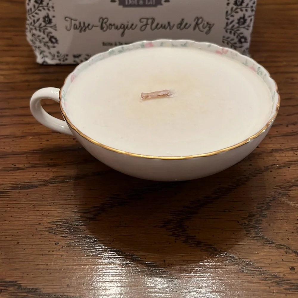 Dot & Lil Rice Flower Teacup Candle,‎ new in package